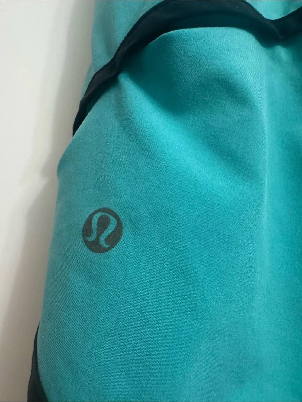 Lululemon Run Speed Short 2.5” LR 4-Way Stretch Teal Turquoise Gray Black 6